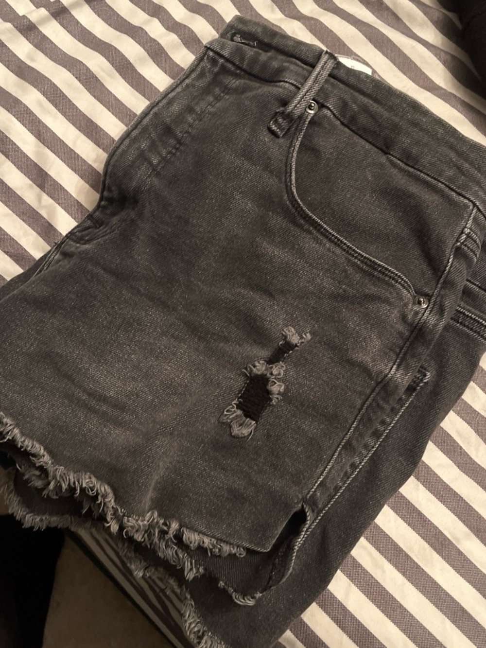 Good American Black Distressed Denim Jean Shorts